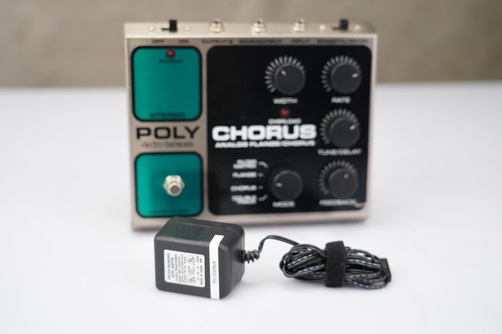 Electro-Harmonix Poly Chorus Analog Flange / Chorus Effects Pedal #58810