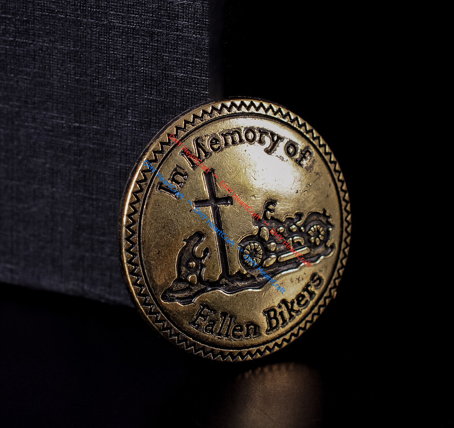 10X 30MM BRASS BIKER MOTORCYCLE CONCHOS IN MEMORY OF FALLEN BIKERS CHICAGO SCREW