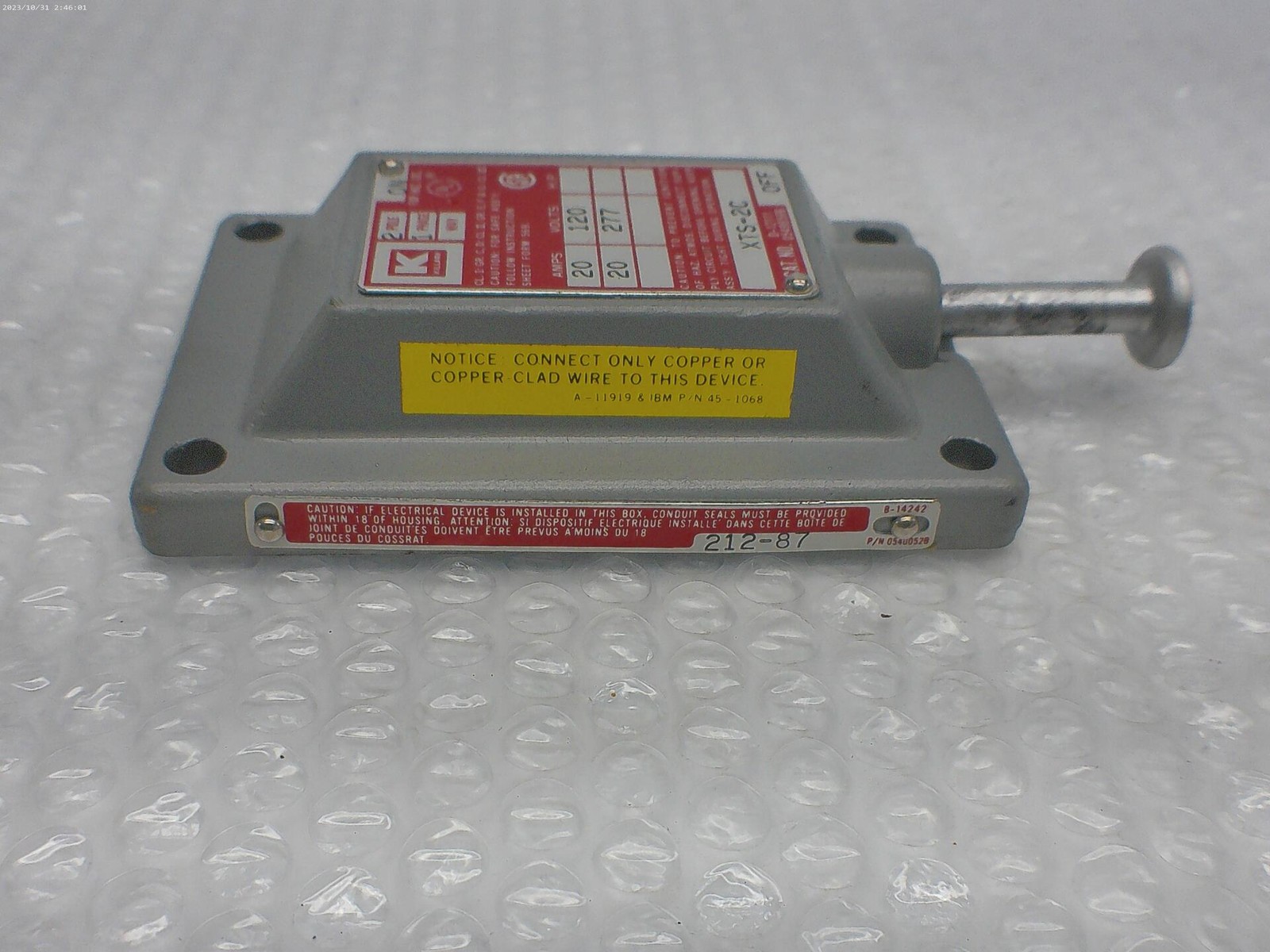 KILLARK XTS-2C 0540051B SWITCH COVER NSNP
