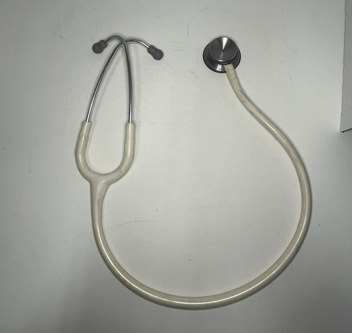 3M Littmann Classic II SE Stethoscope - White Tube