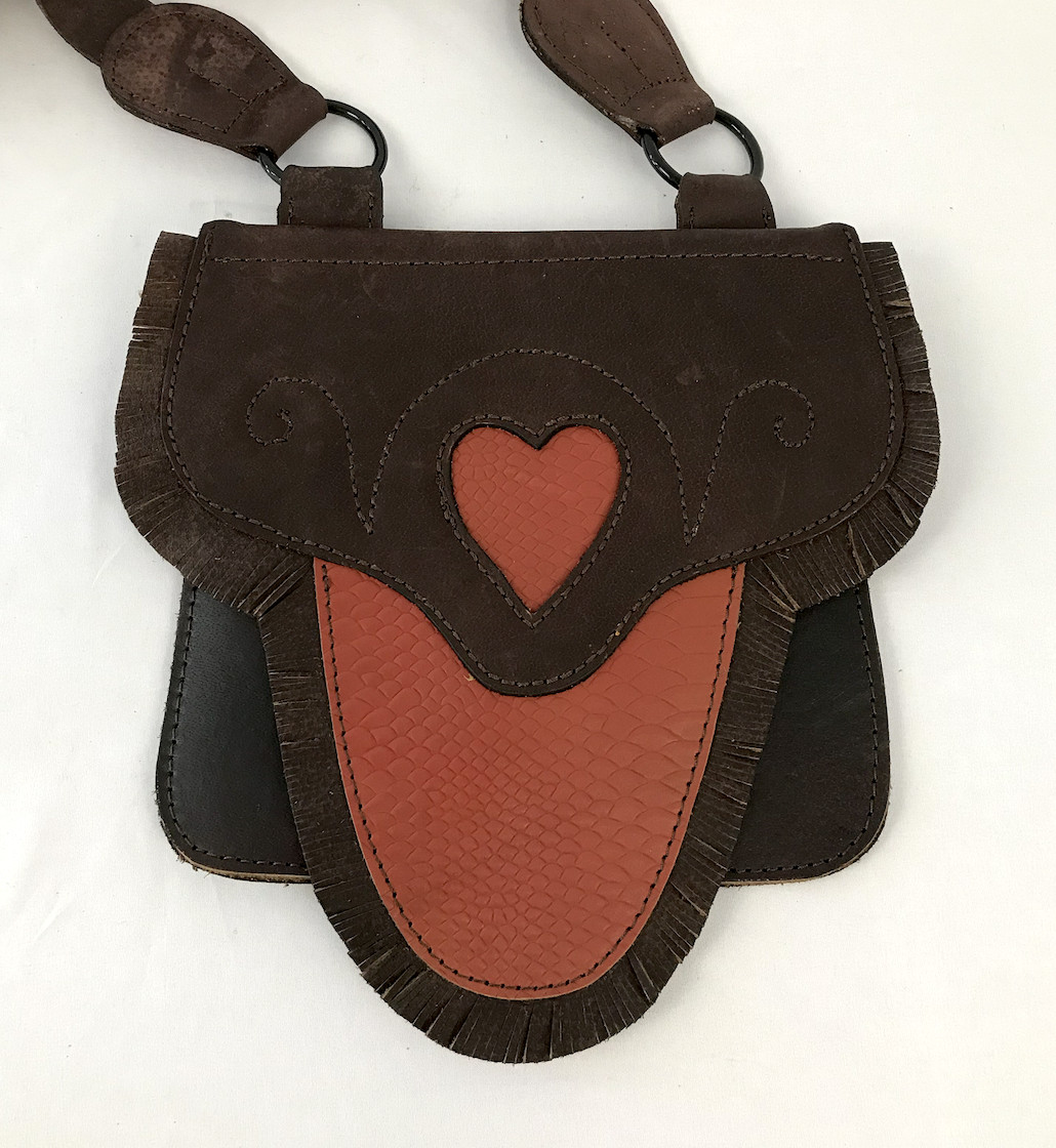 Beaver Tail Hunting Pouch with Heart Motif