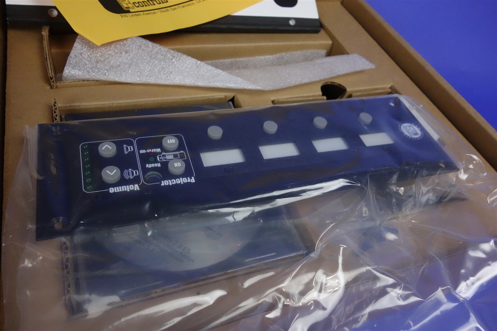 SP Controls SP2-SMCHAS Mini SmartPanel Control System - Projector Control