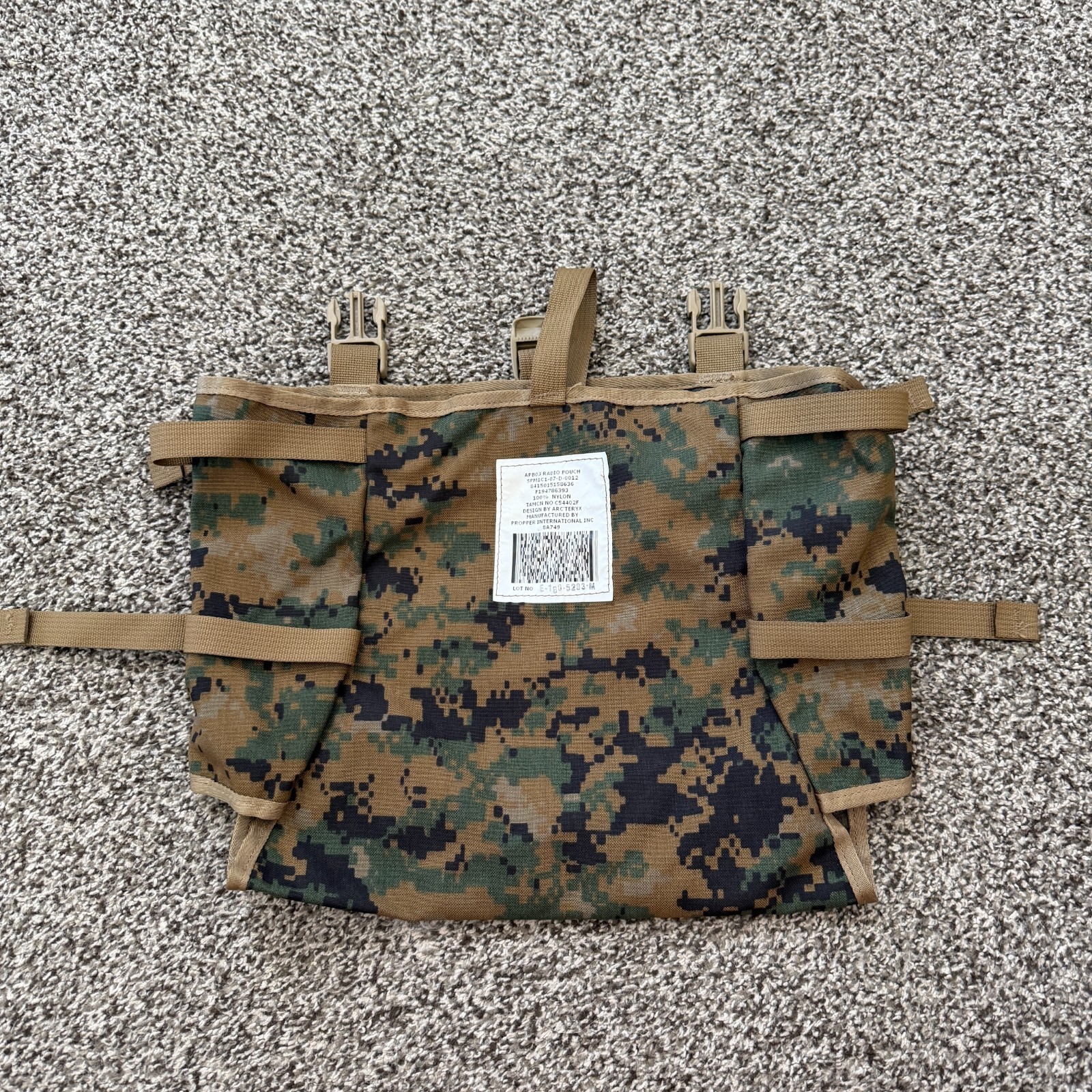 USMC Radio Pouch APB03 Arc'teryx MOLLE Tactical Field Pouch Propper Camo
