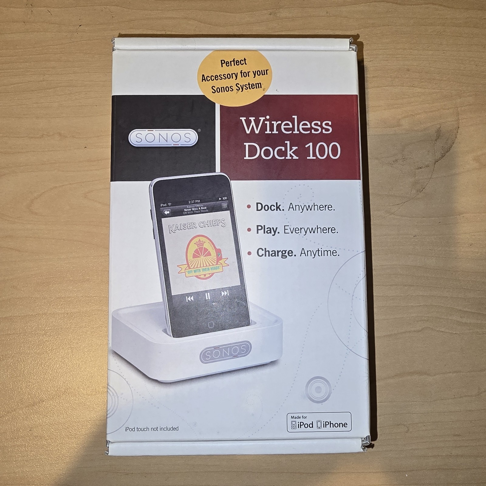 SONOS WD100 Wireless Dock for iPod and iPhone with its adapter