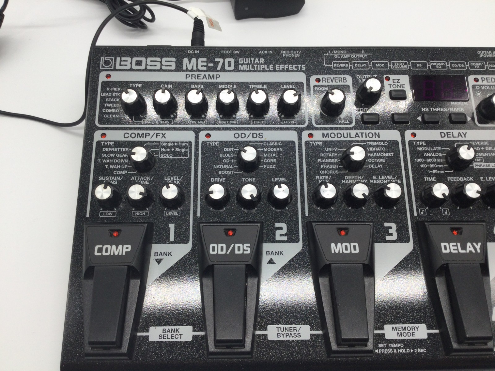 BOSS ME-70 Guitar Multi Effects Pedal Multi-Effects Tested walking