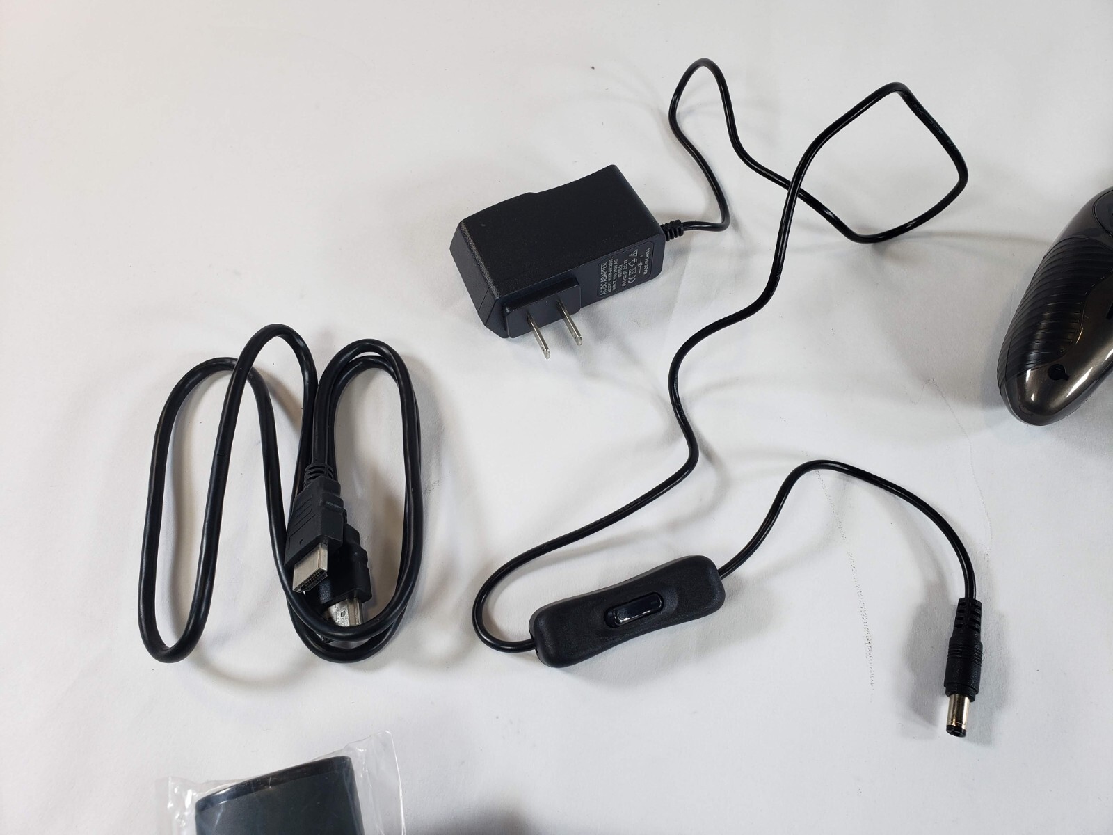 TX3 Video Games Console (MISSING SD CARD) NO GAMES INSTALLED