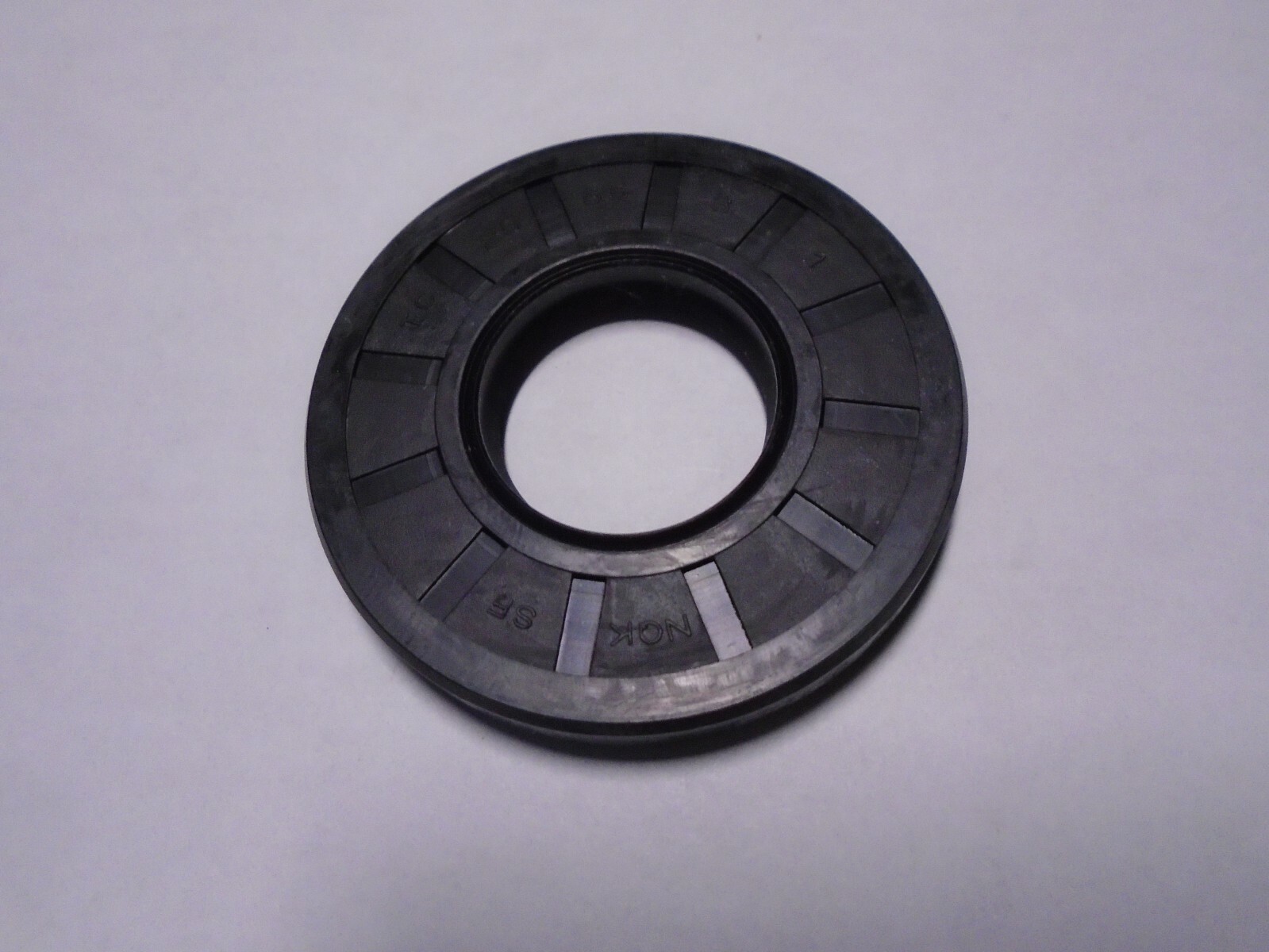 TC 25X55X8 DOUBLE LIPS METRIC OIL / DUST SEAL 25mm X 55mm X 8mm WITH SPRING