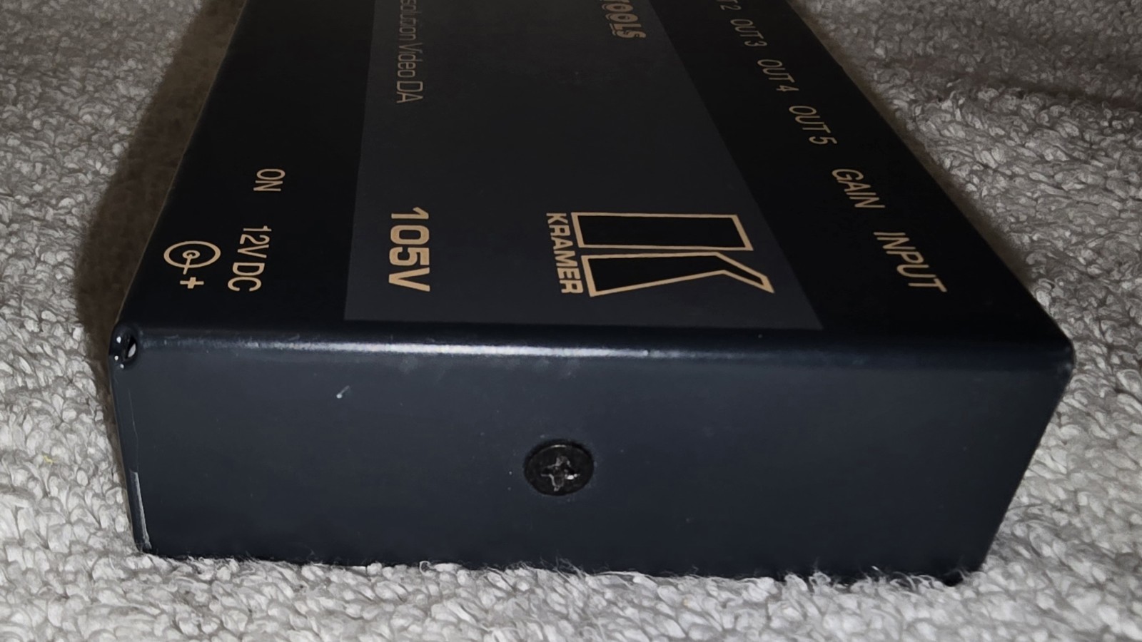 KRAMER 105V 1:5 High Resolution Video DA
