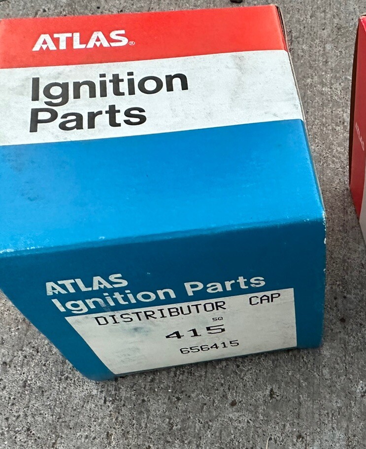 New NOS Atlas Distributor Cap 415