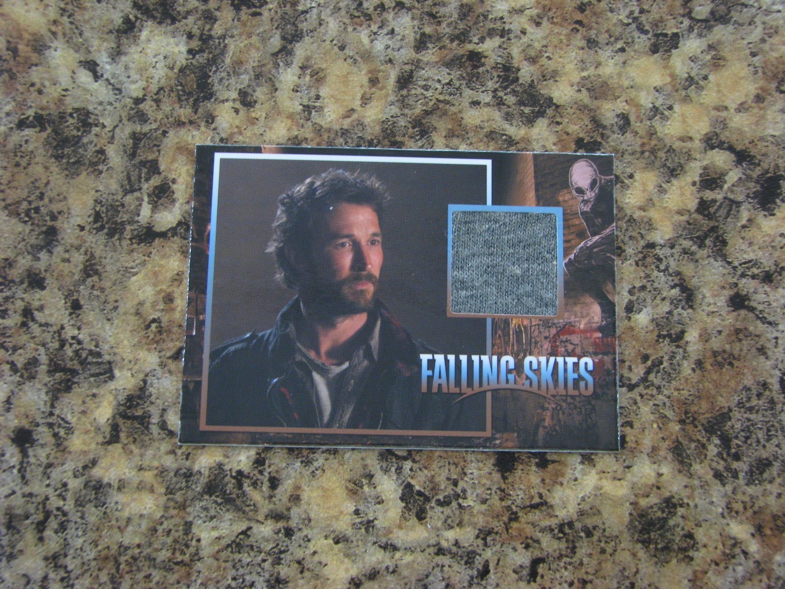 Falling Skies Season 2 Noah Wyle As Tom Mason Costume Card CC18