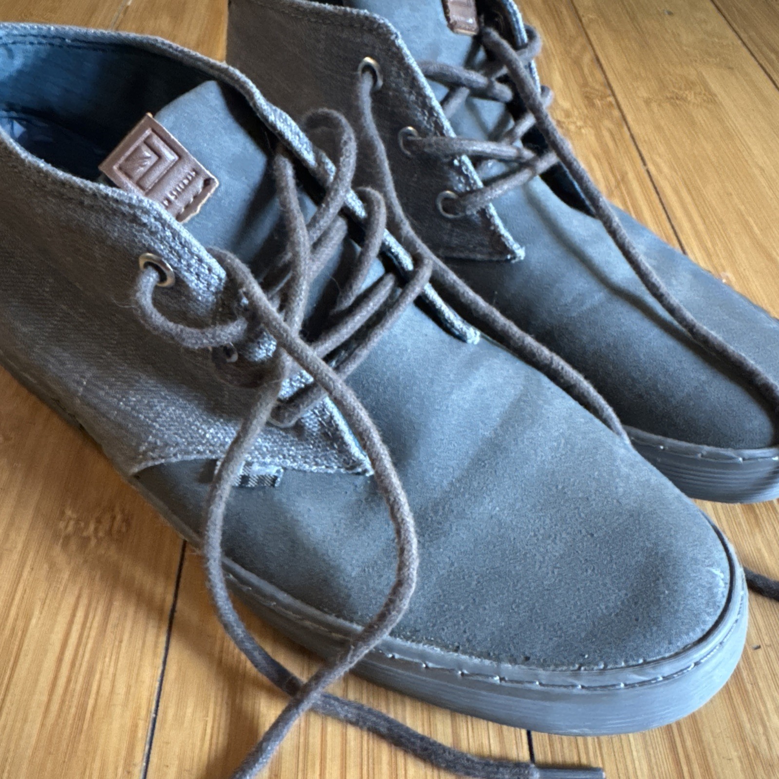 Ben Sherman mens Chukka Canvas Mid-Top Lace Up Sneakers Shoes 8.5 Gray