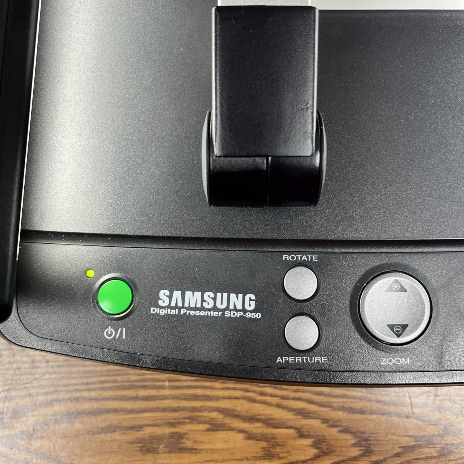 Samsung SDP-950 Digital Presenter Document Camera With Case and Accessories