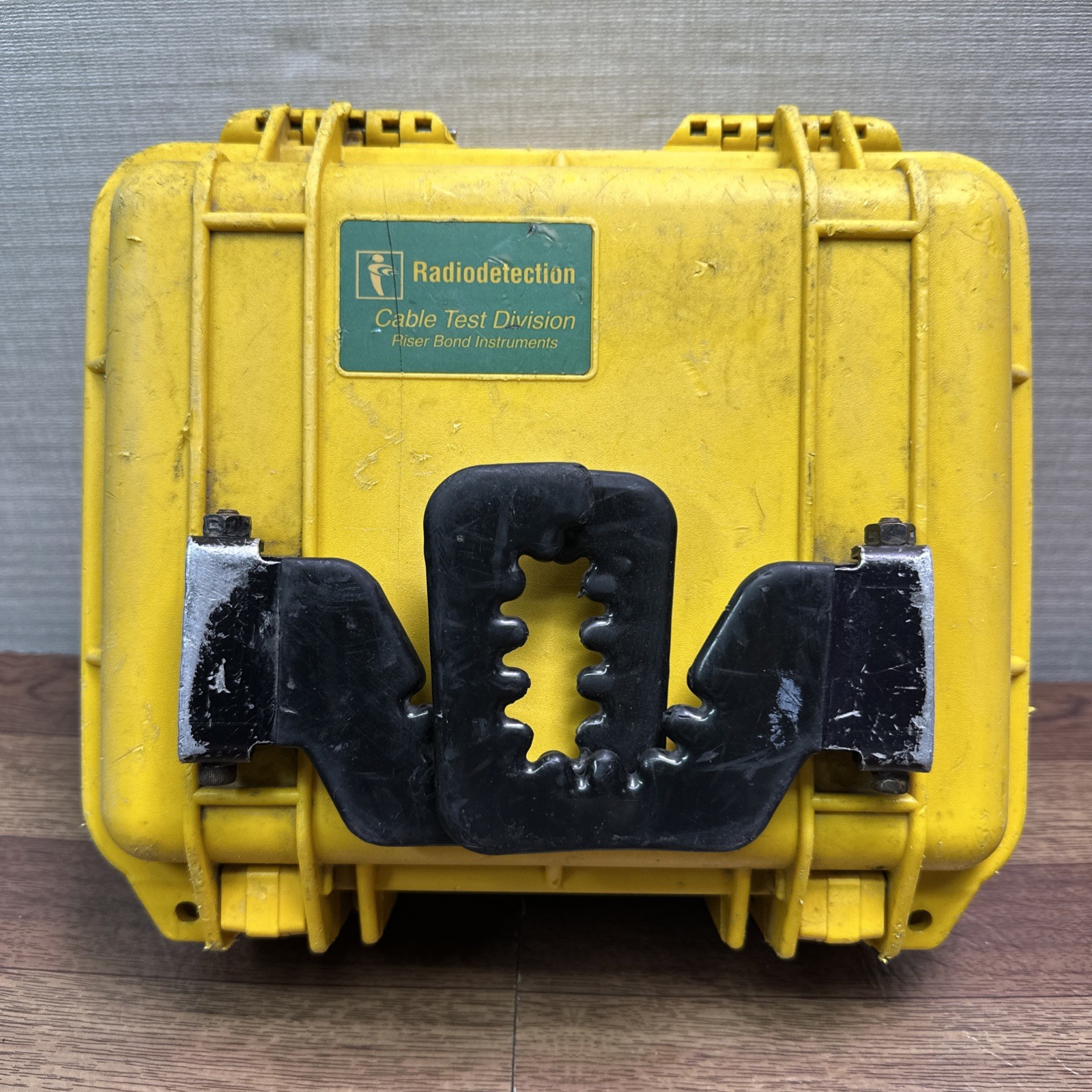 Riser Bond Model 1270A Metallic TDR Cable Fault Locator / READ