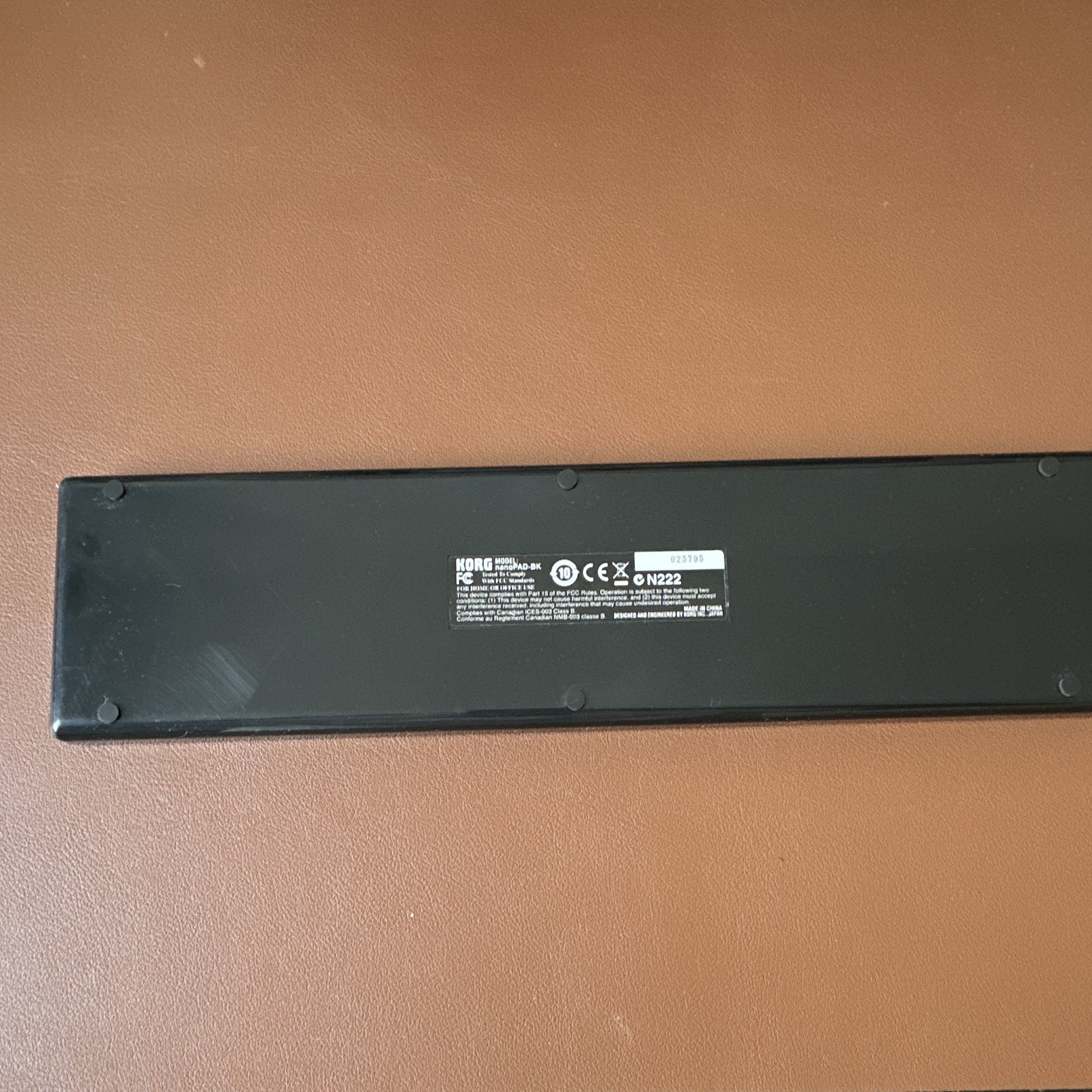 Korg nanoPAD-BK Pad Controller USB MIDI, 12 Pad Triggers and Touchpad