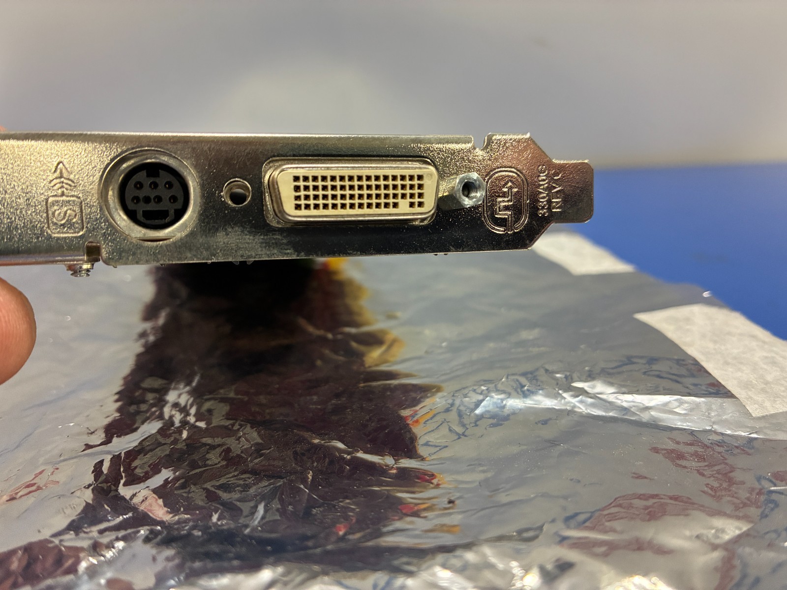 15591 Advanced micro device AMD B276 330AoG Rev.c graphics card