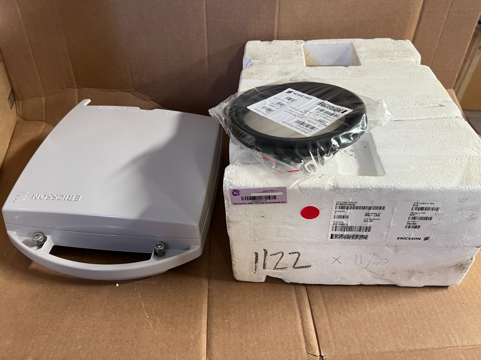 Ercsson Mini-Link NTM203194/22 RAU2 11/22 UKL 401 94/22 R4A Type 3R Enclosure