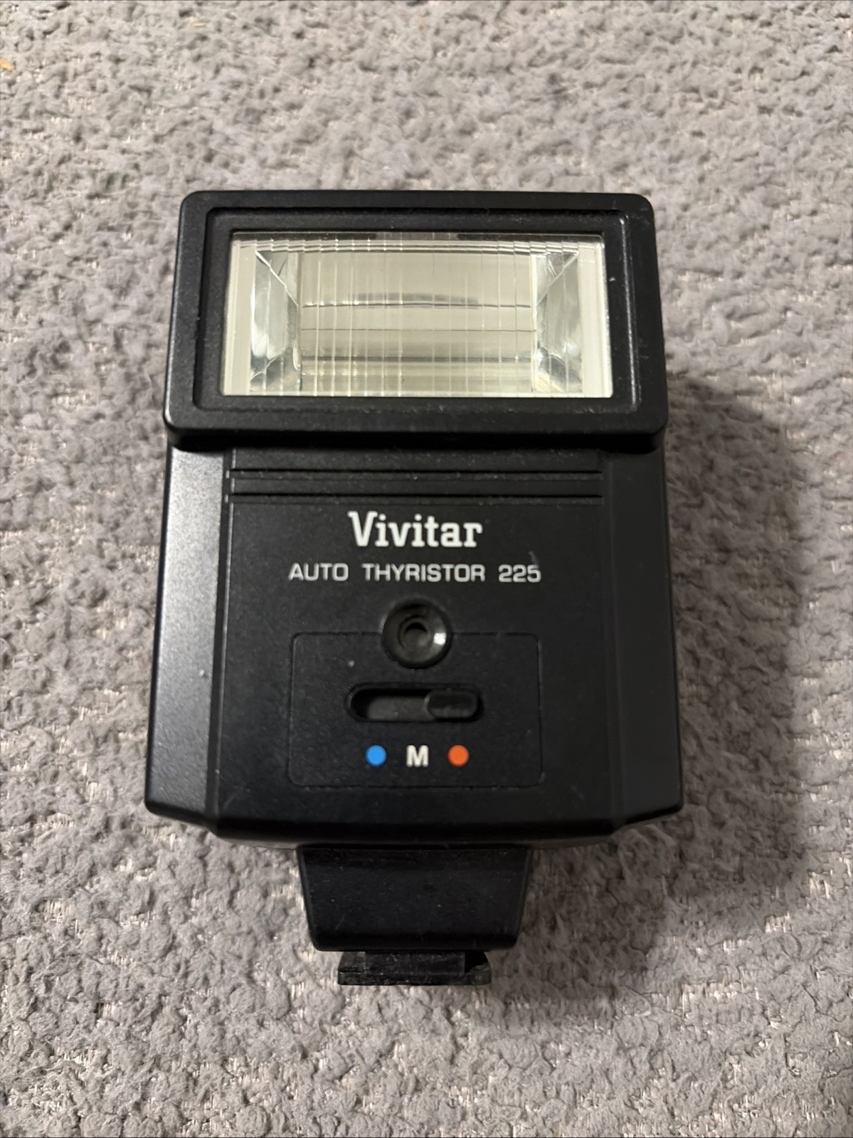 Vivitar Auto Thyristor 225 Camera Flash – Tested & Working – Hot Shoe Mount