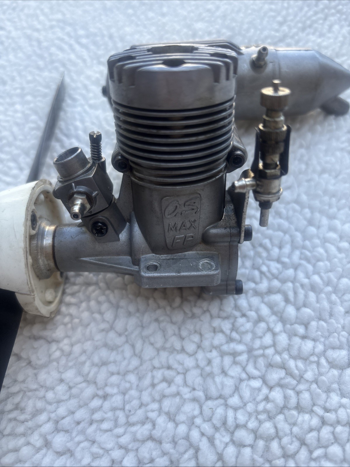 OS MAX 40 Engine & Muffler