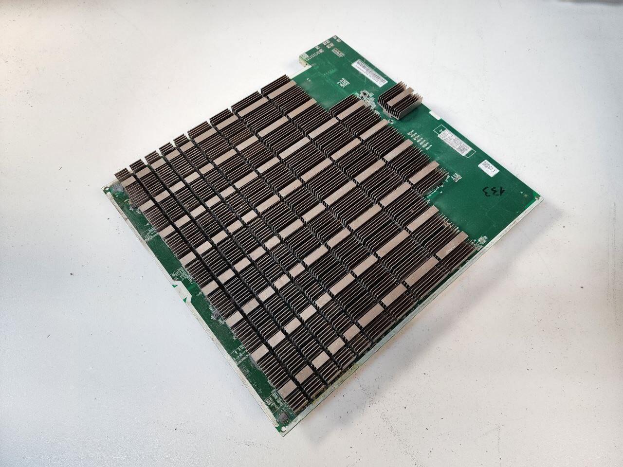 Bitmain Antminer S19 / T19 / S19 Pro / S19+ hashboards repair US based service