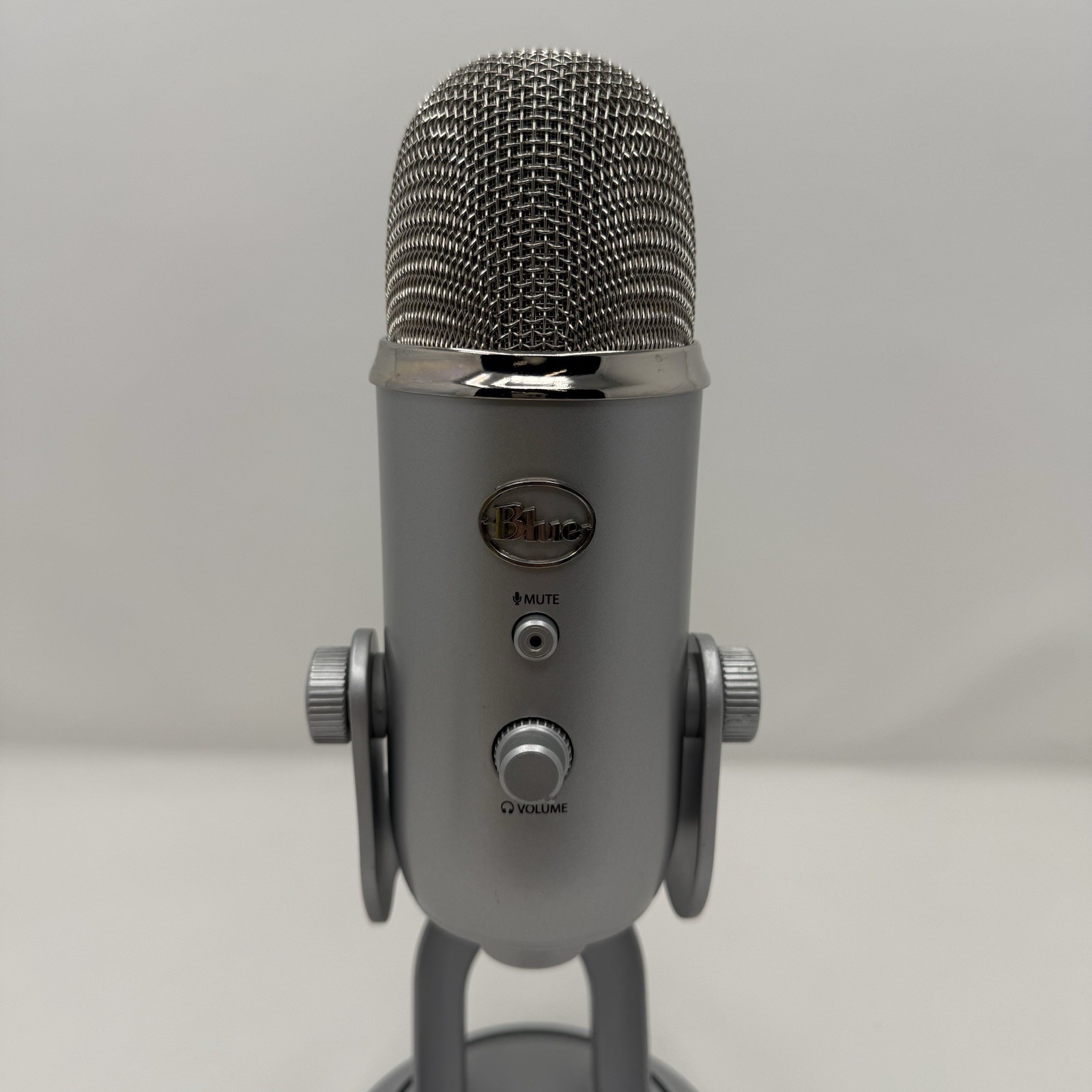 Blue Yeti Microphone Silver USB Professional High Definition Tested