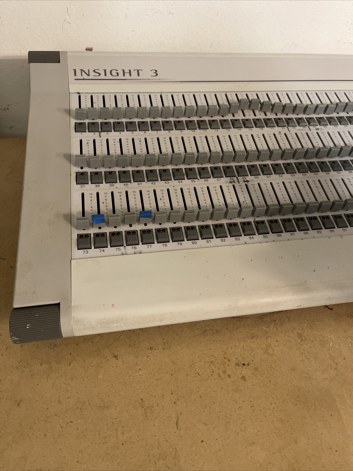 ETC ELECTRONIC THEATRE LIGHT CONTROL INSIGHT 3 CONSOLE STAGE LIGHTING CONTROLLER