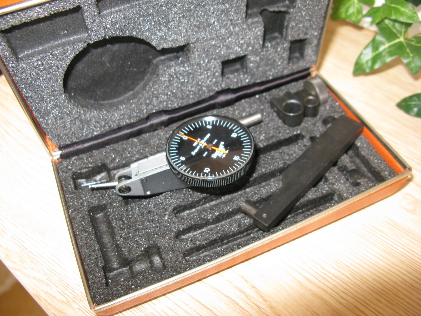 machinest tools brown & sharps .0005" test indicator