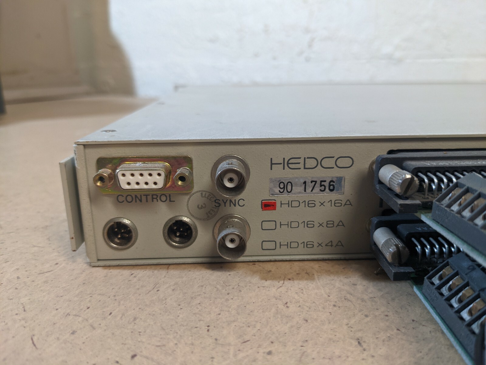 Hedco Audio Router HD-16x with Power Cord