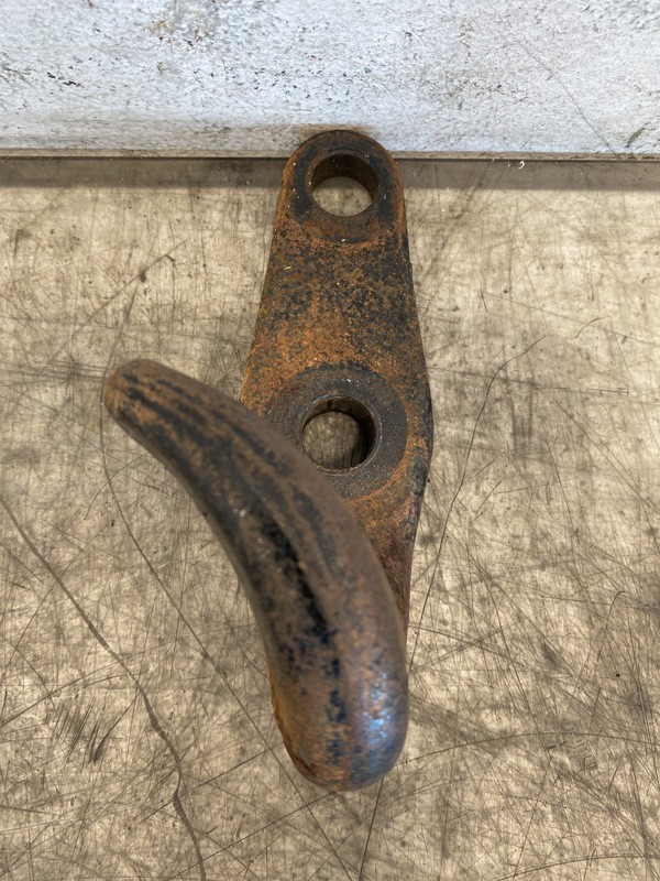 2012 Tow Hooks & Couplings for Mack GU (731-10383)
