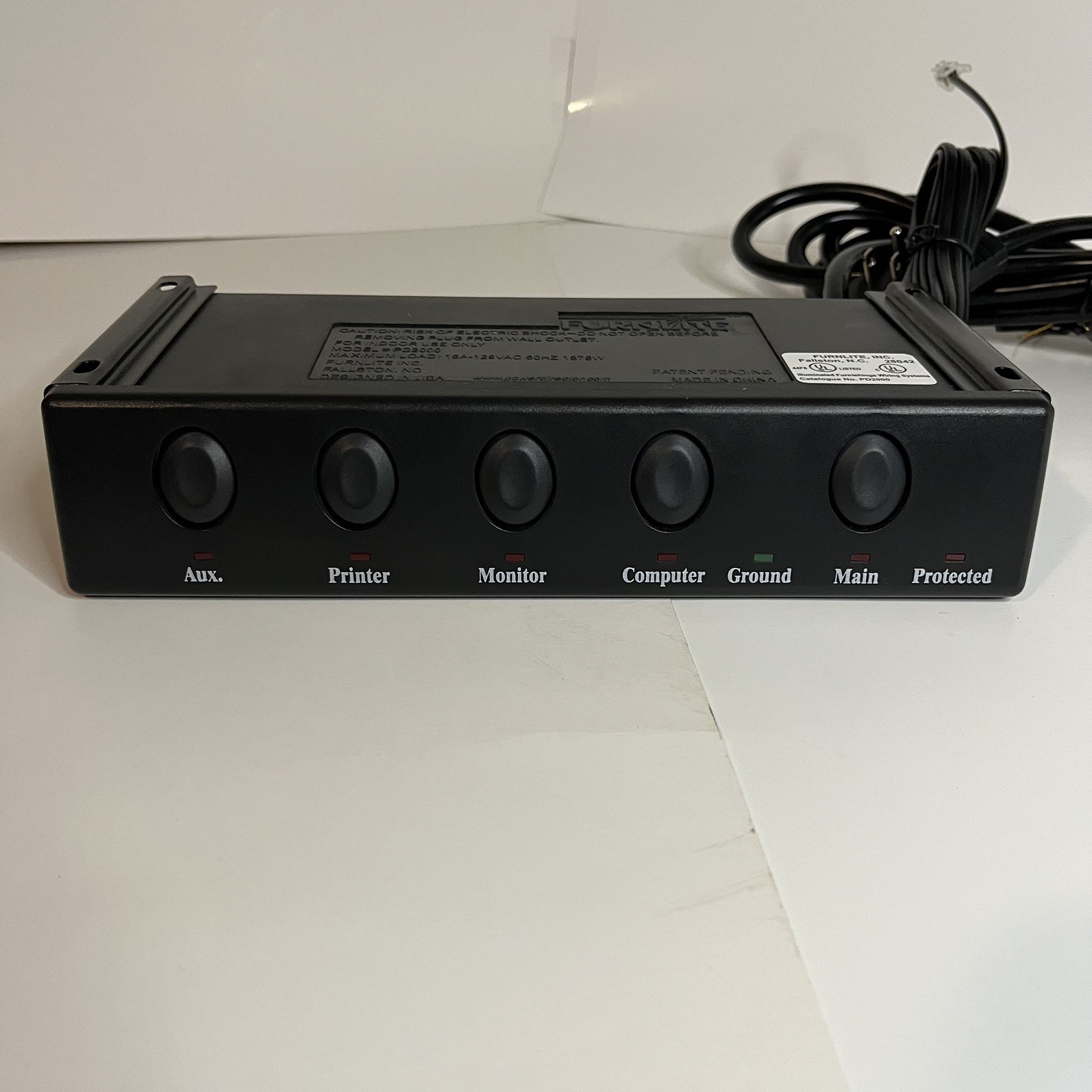 Furnlite HEAVY DUTY Computer Power SWITCHING Surge Protector 5 Outlet PD2000