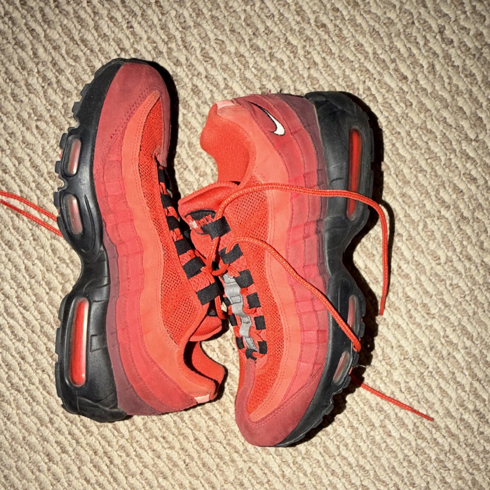 Nike Air max 95 “habanero red” size 8
