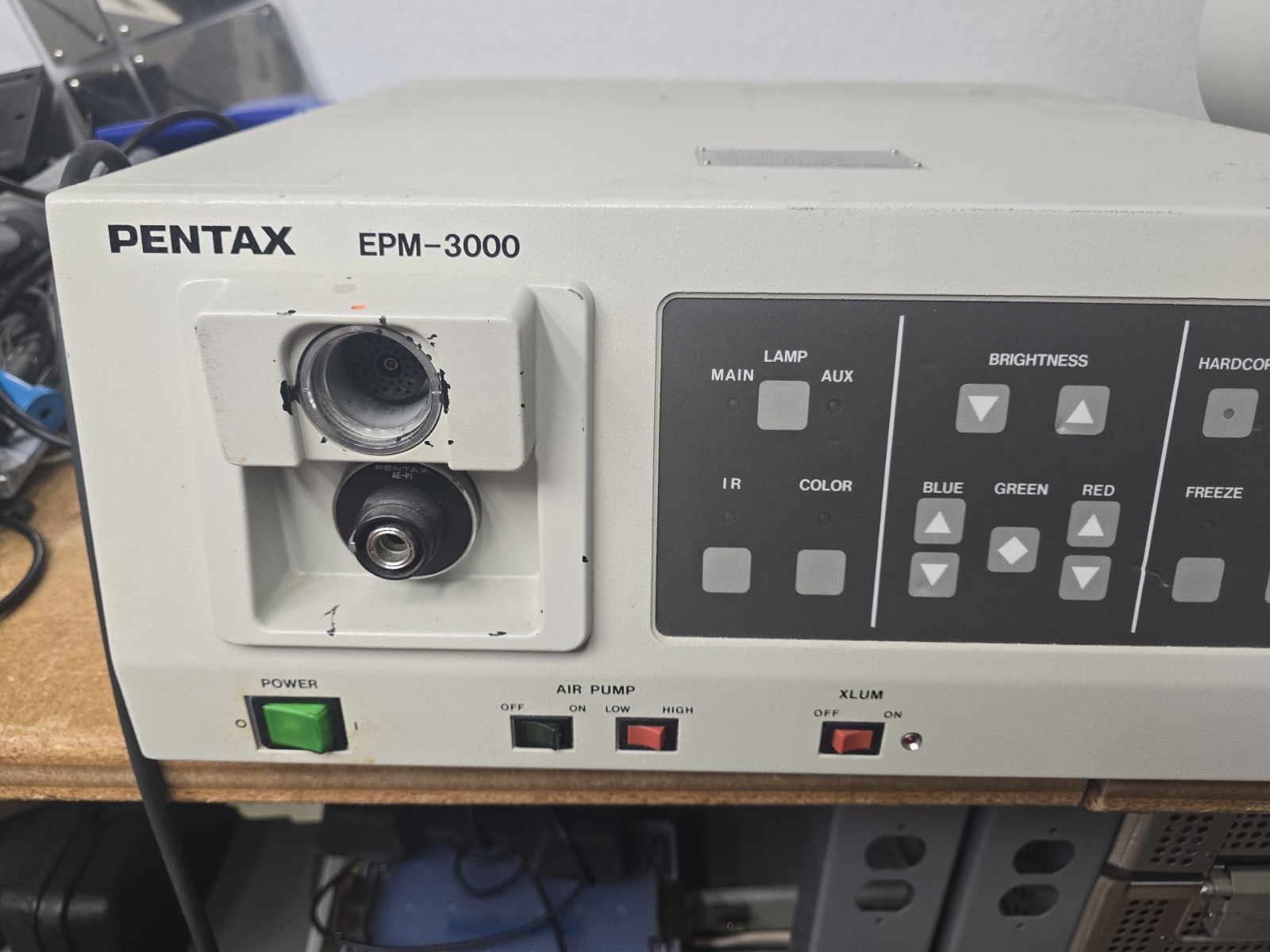 Pentax EPM-3000 ENDOSCOPIC Processor unit with water bottle, nothing more