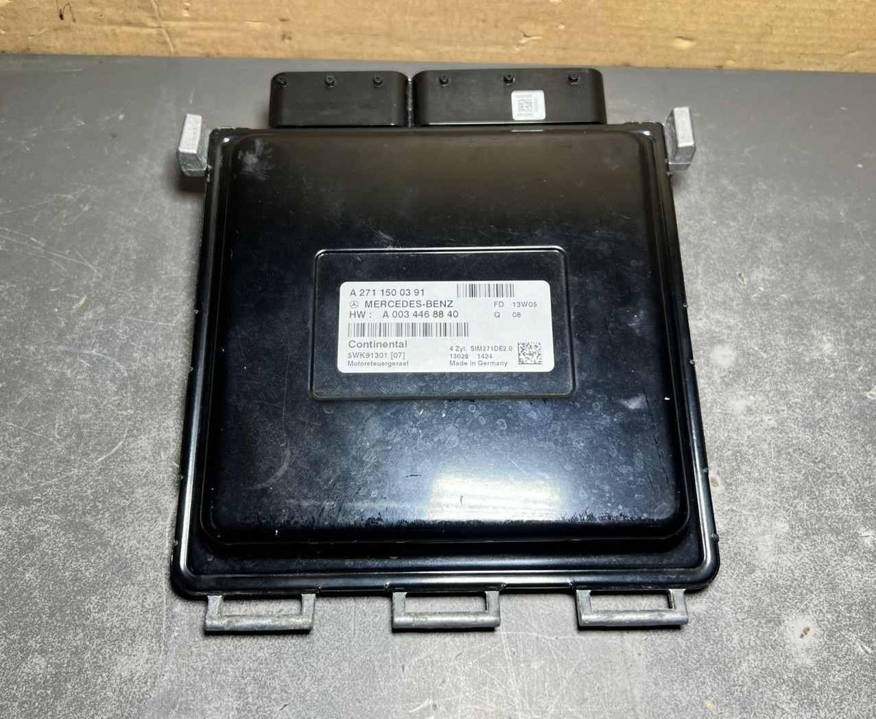 12-15 Mercedes Benz W204 C250 ECU ECM Engine Computer Control Module A2711500391