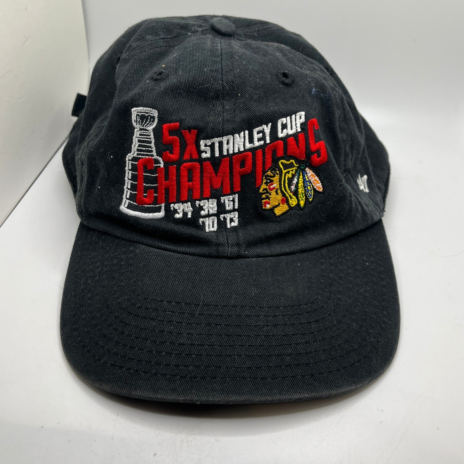 '47 Chicago Blackhawks 5X Stanley Cup Champs Adjustable Strapback Hat Black OS
