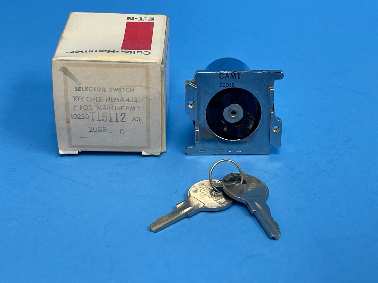 Cutler Hammer 10250T15112 30mm 2-Position Maintained Keylock Selector Switch