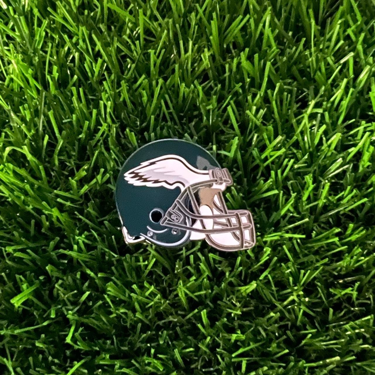 Philadelphia Eagles helmet pin
