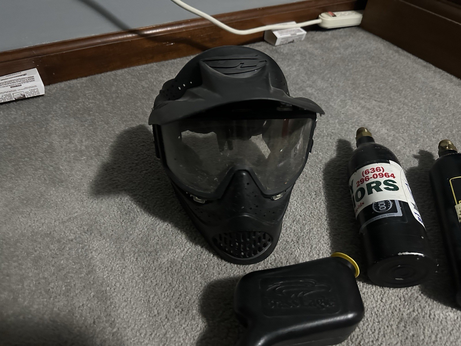 PAINTBALL GEAR AND MARKER / PAINTBALL STARTER PACKAGE !