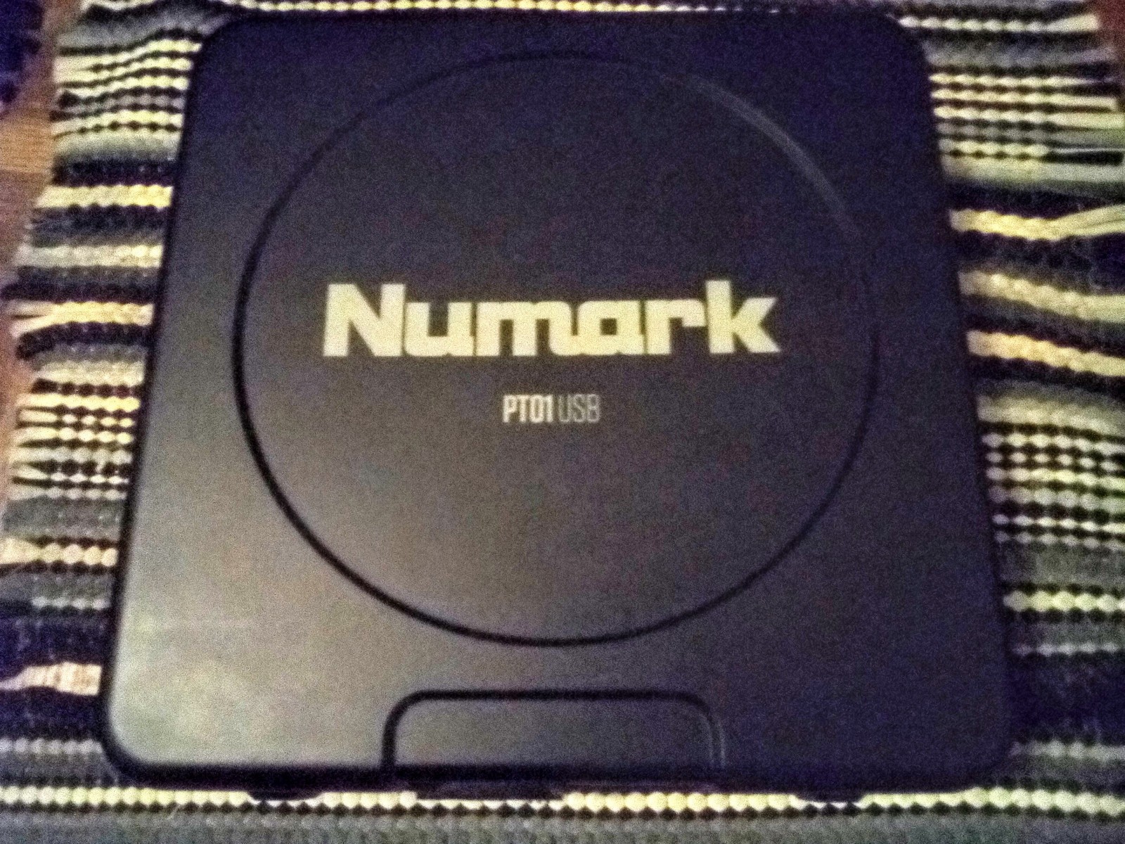 NUMARK PT-01 USB Portable Turntable Record Player w AC Power Cord