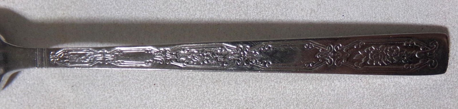Lifetime Cutlery Unknown Scroll Stainless Flatware Lot