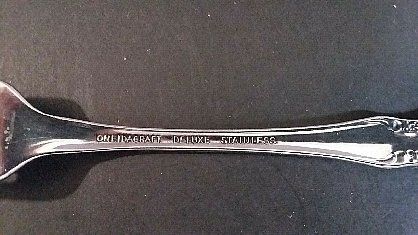 Oneida Chateau 7 1/2" Stainless dinner fork