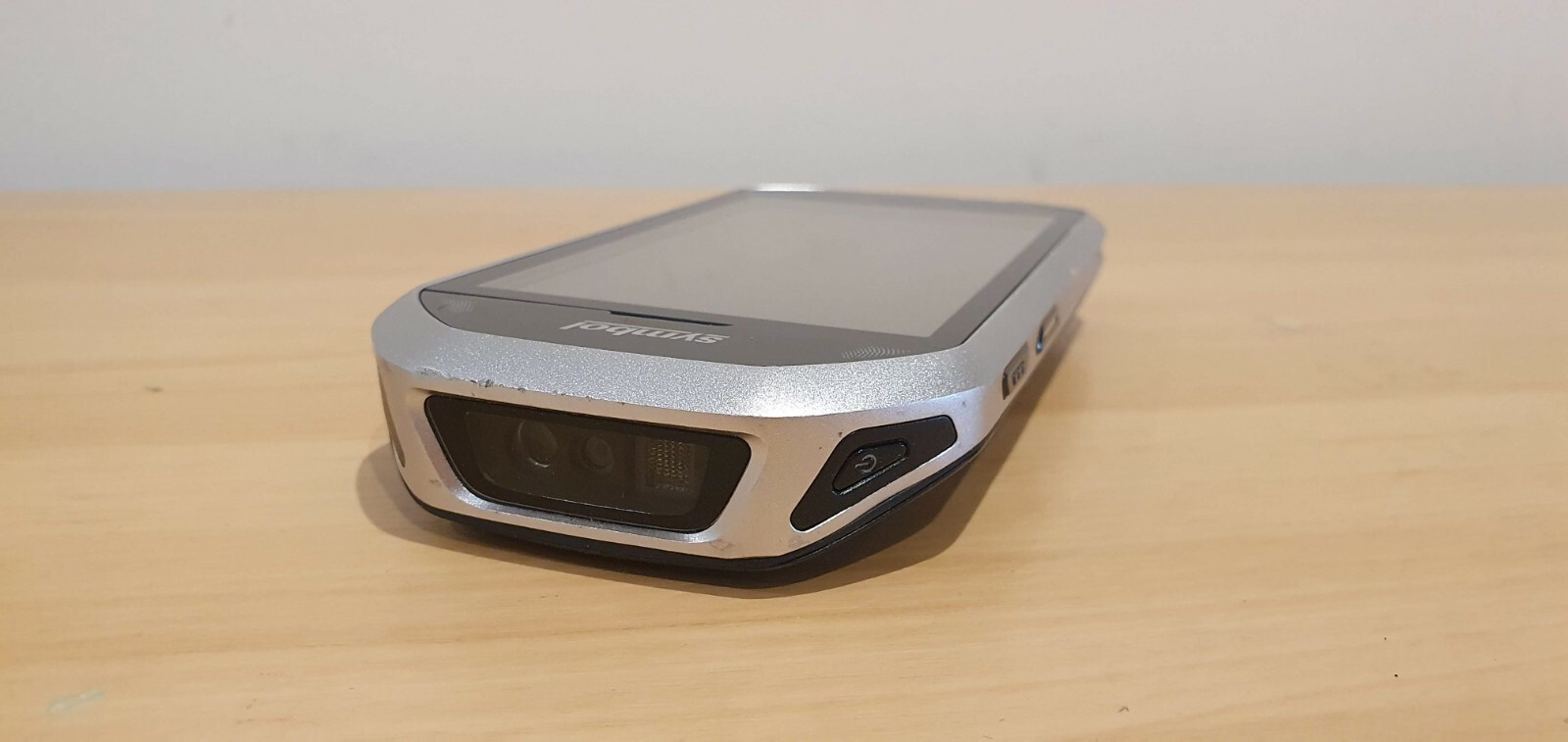 MC40 SYMBOL ANDROID BARCODE MOBILE HANDHELD SCANNER PDA - 2D - WARRANTY - USED
