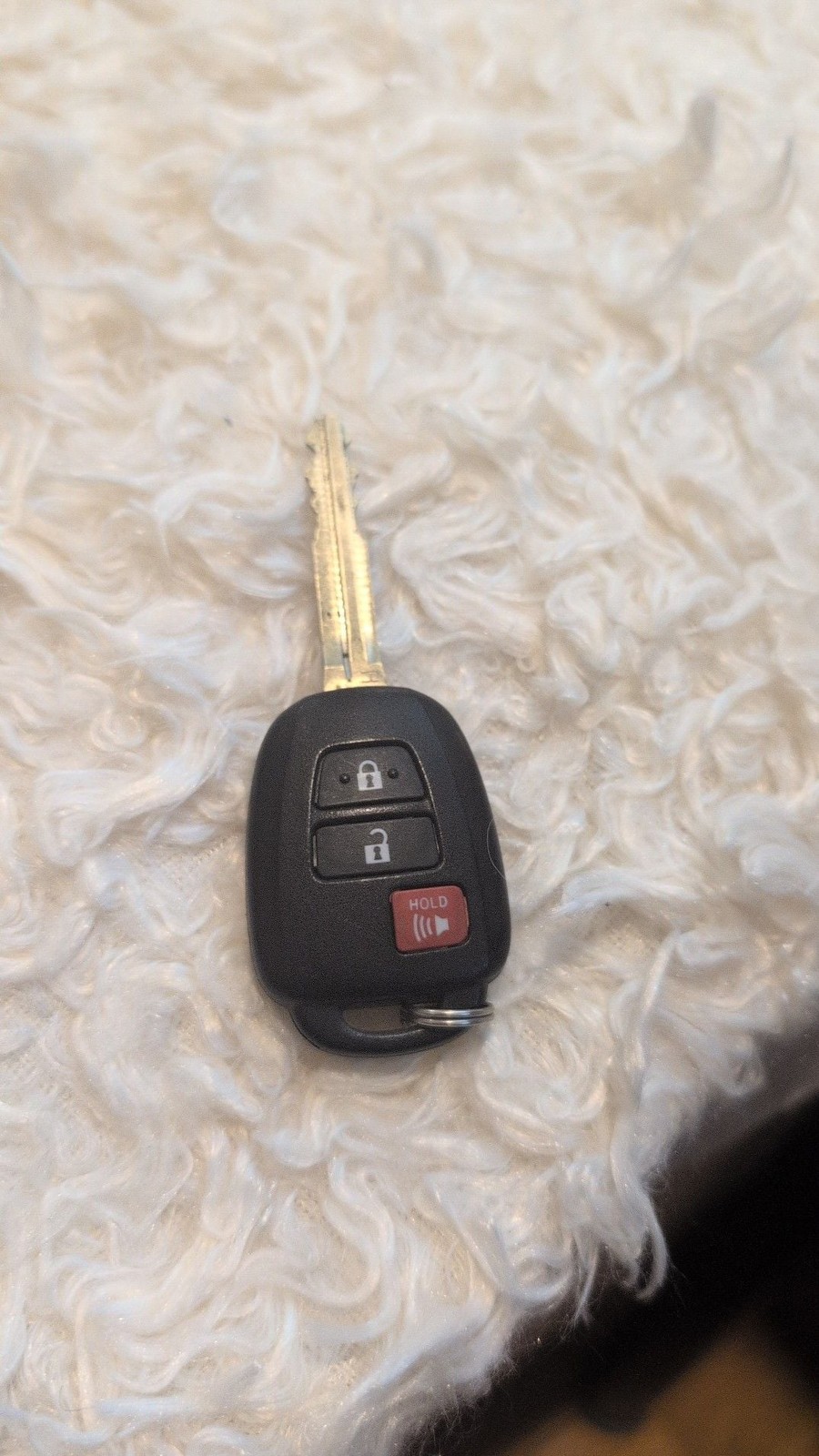 251451 - 3710 OEM TOYOTA KEYLESS REMOTE WITH CUT KEY FCC ID: HYQ12BDP 'H' CHIP