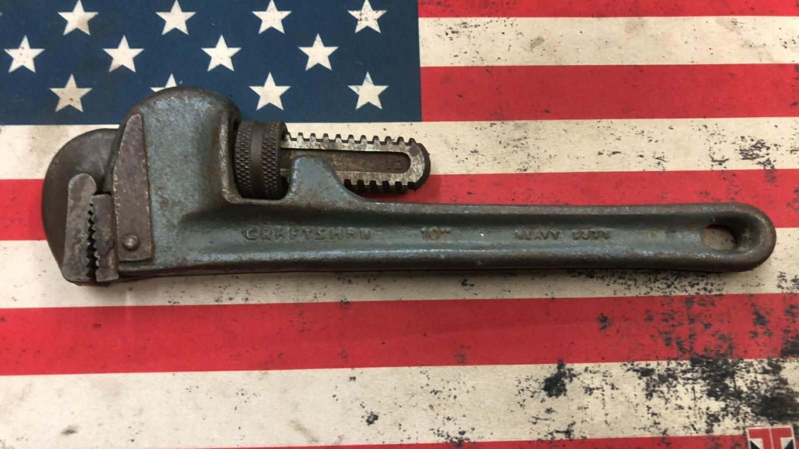 Vintage Made in USA Craftsman 10" Straight Pipe Wrench 5567 Heavy Duty USA D16
