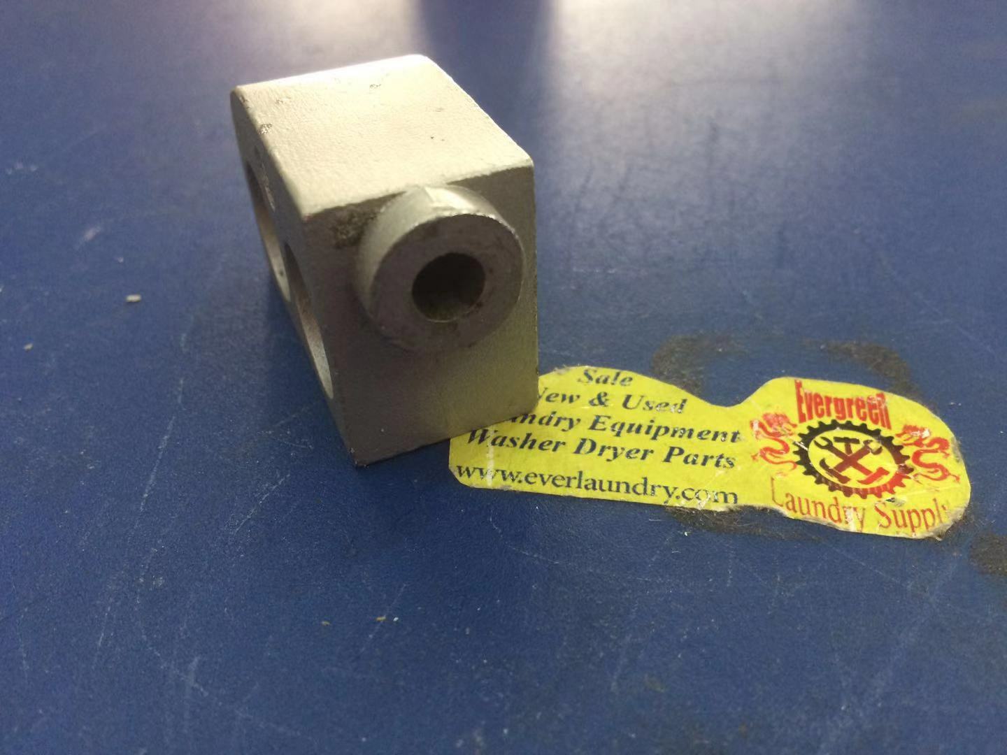 F150271 Door Mount Foresbsch, Speed Queen, Unima Used