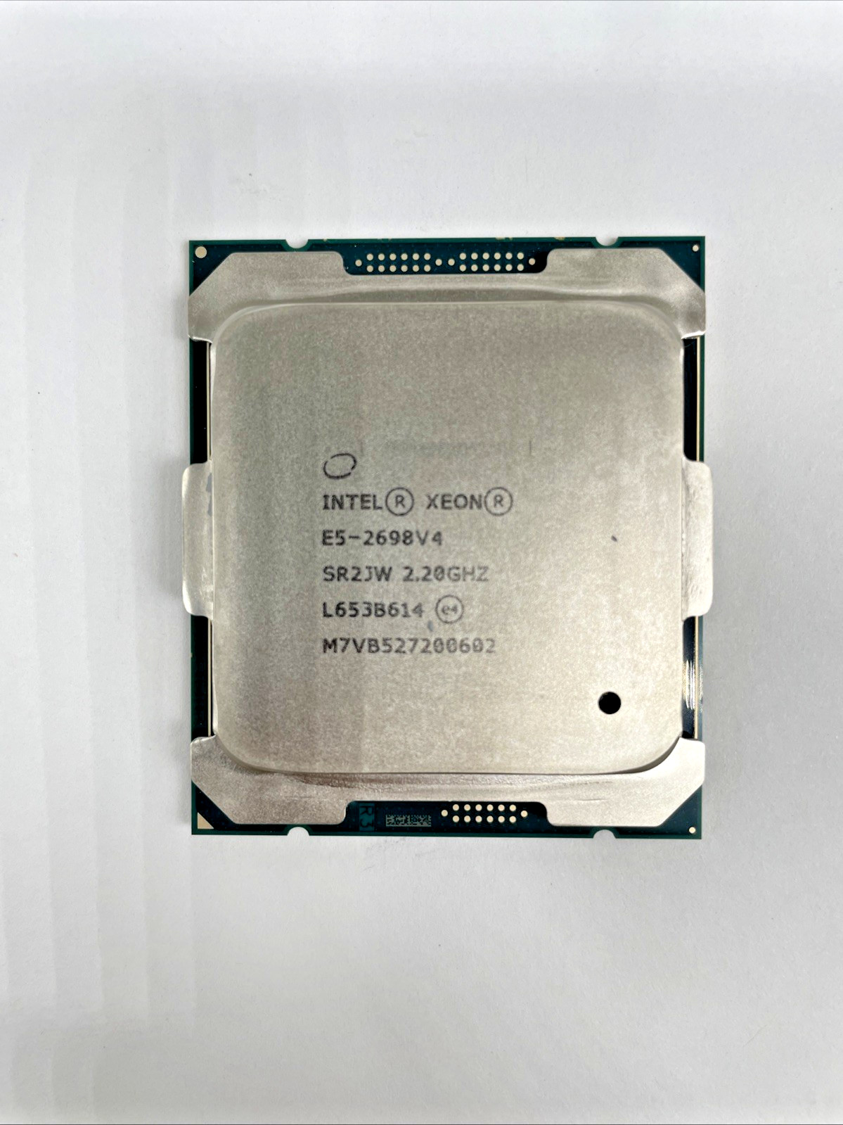 Intel Xeon E5-2698 v4 2.20GHz Processor 20-Core Socket FCLGA2011-3 SR2JW