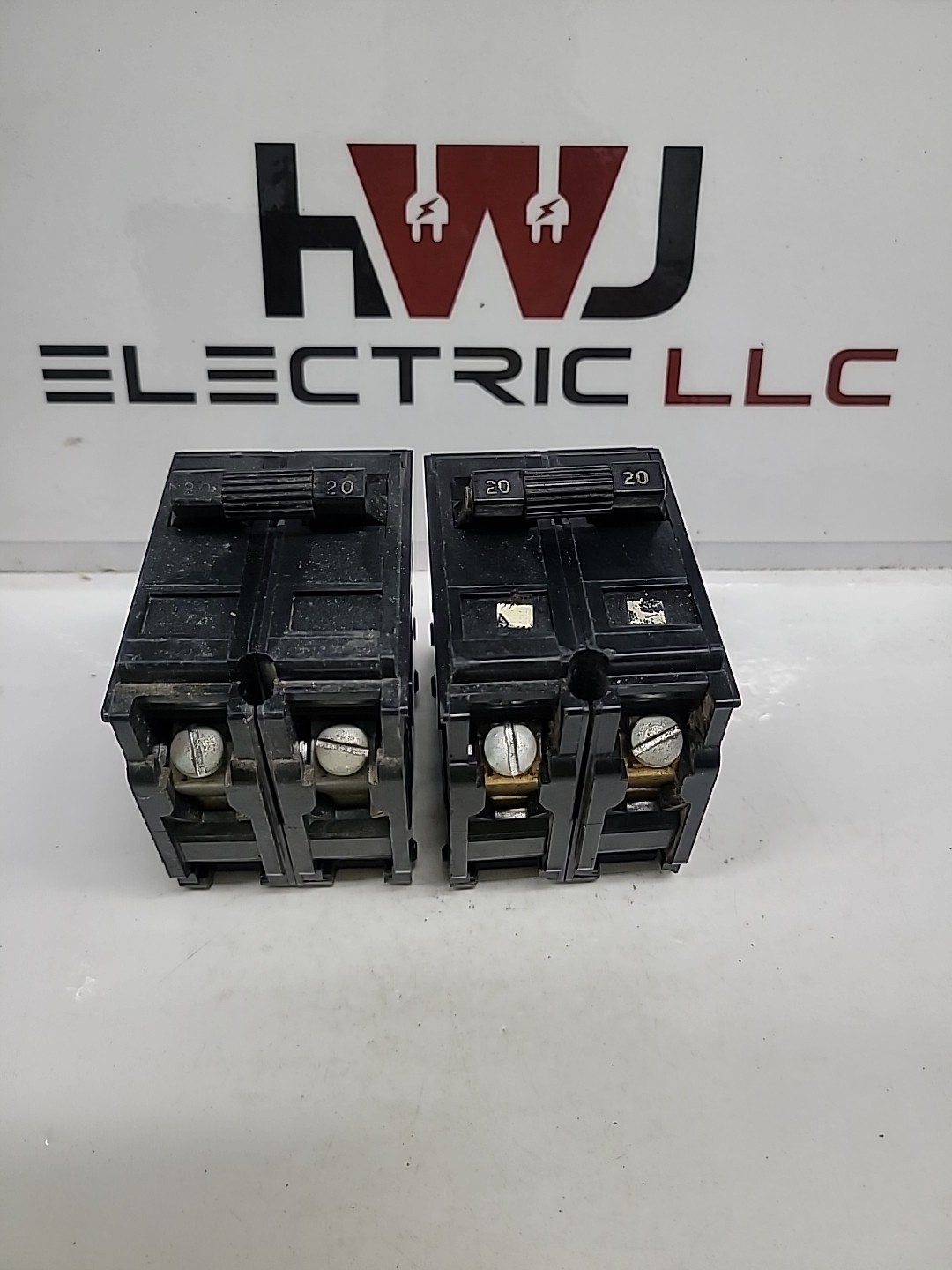 (Lot Of 2) MURRAY MP220 240VAC  2POLE  20 AMP CIRCUIT BREAKER TESTED