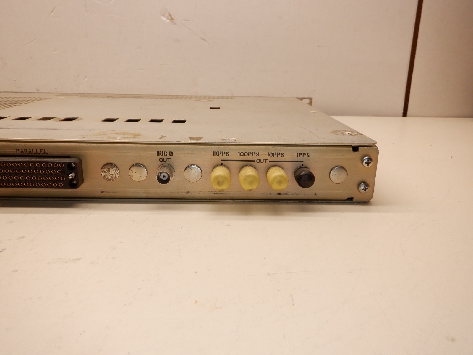 TRAK SYSTEMS MODEL 8390 TIME CODE GENERATOR