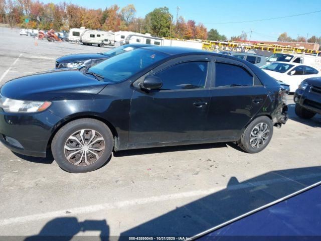FORTE 2013 Glove Box 4908657