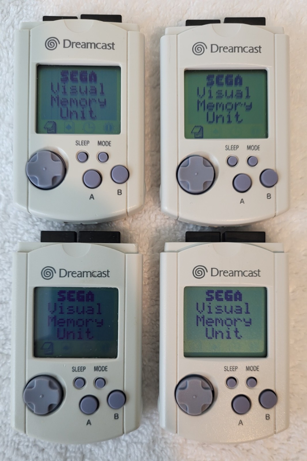 Lot of 4 SEGA Dreamcast VMU Visual Memory Unit HKT-7000 White OEM Card