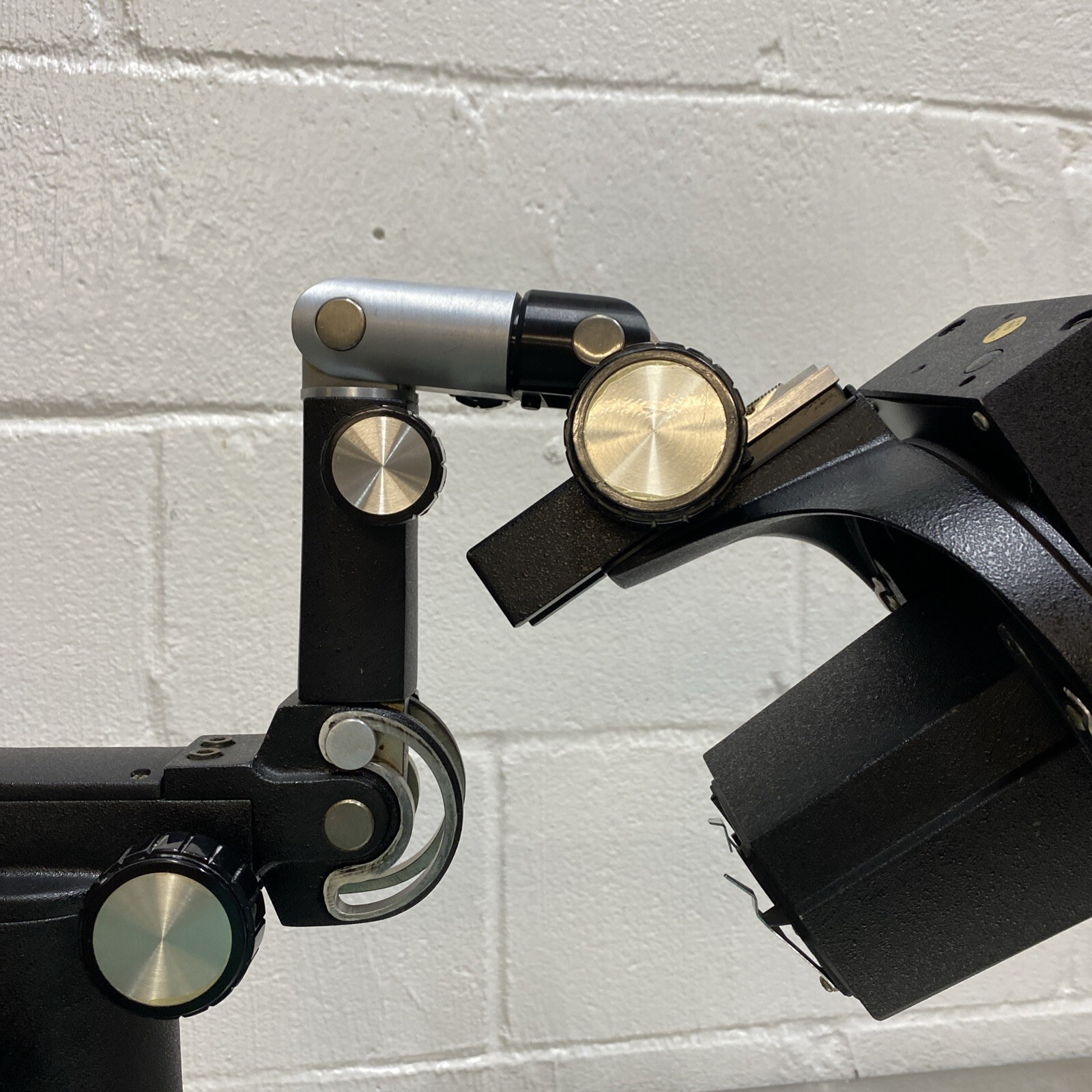 Bausch & Lomb StereoZoom 7 Microscope With Pivot Boom Arm Stand