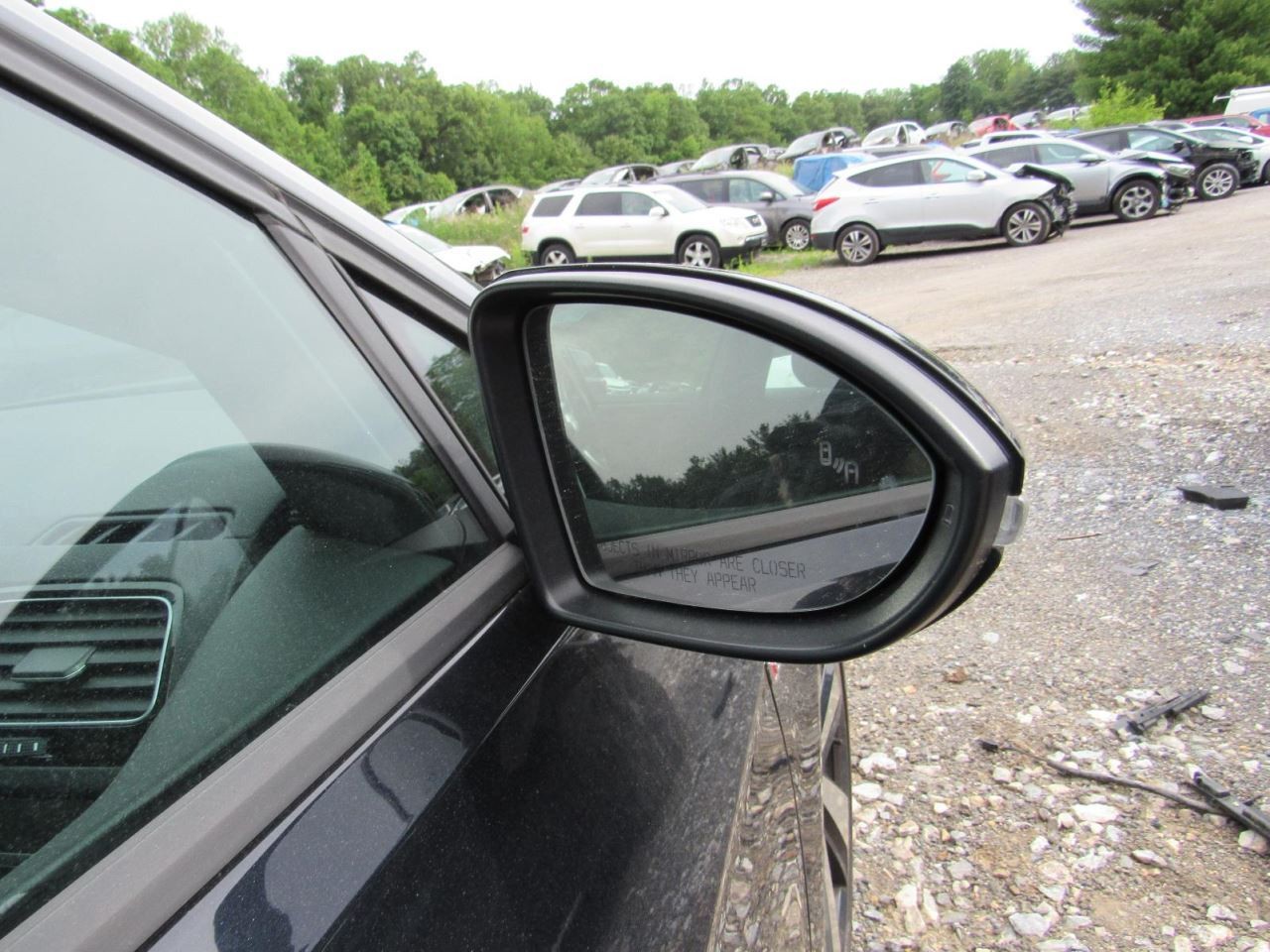 GTI 2018 Glove Box 1048596